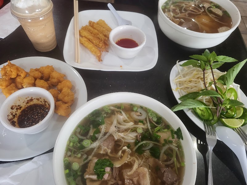 Pho Saigon Bay Restaurant photo 4