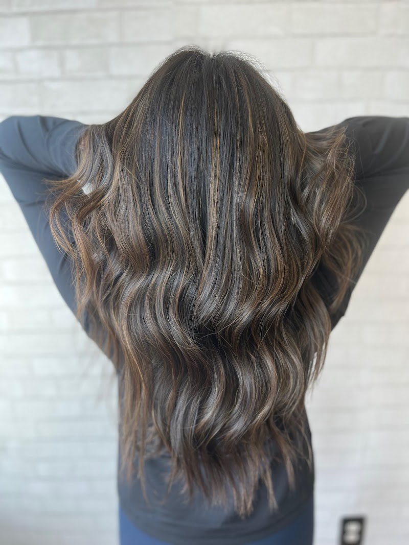 Hulu Salon photo 3