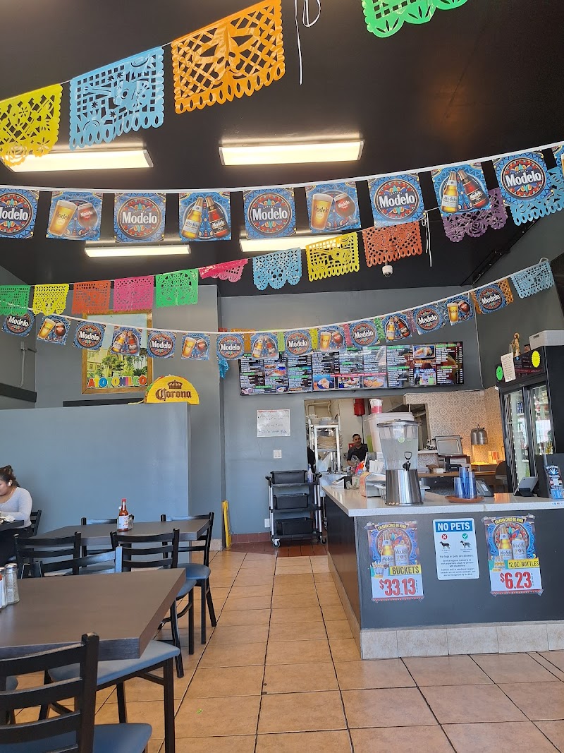 Taqueria Los Agaves photo 3
