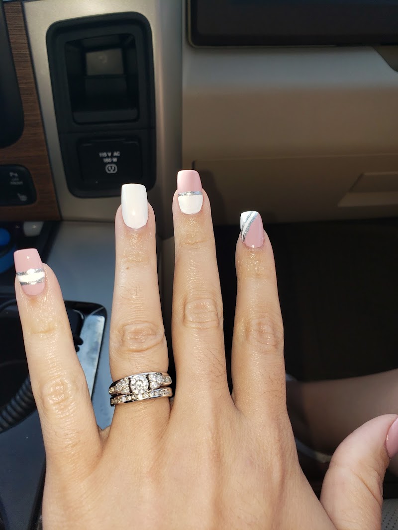 Happy Nails photo 3