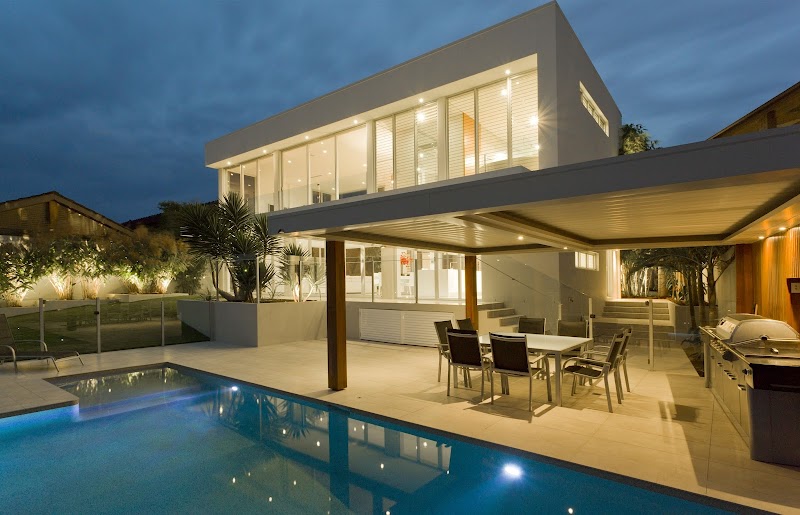 Paul J. Fernandes Realtor with Lipply Real Estate photo 3