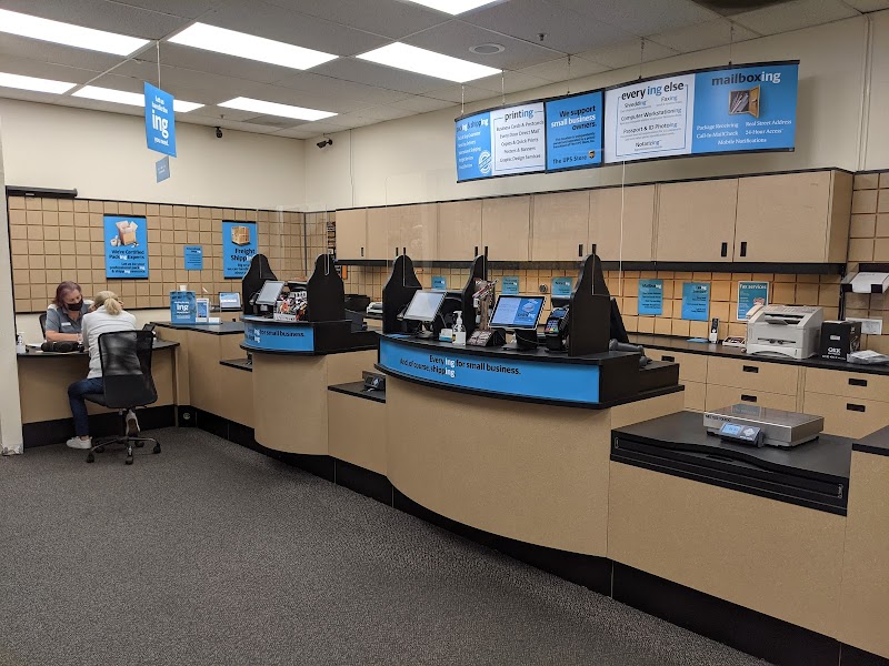 The UPS Store photo 5