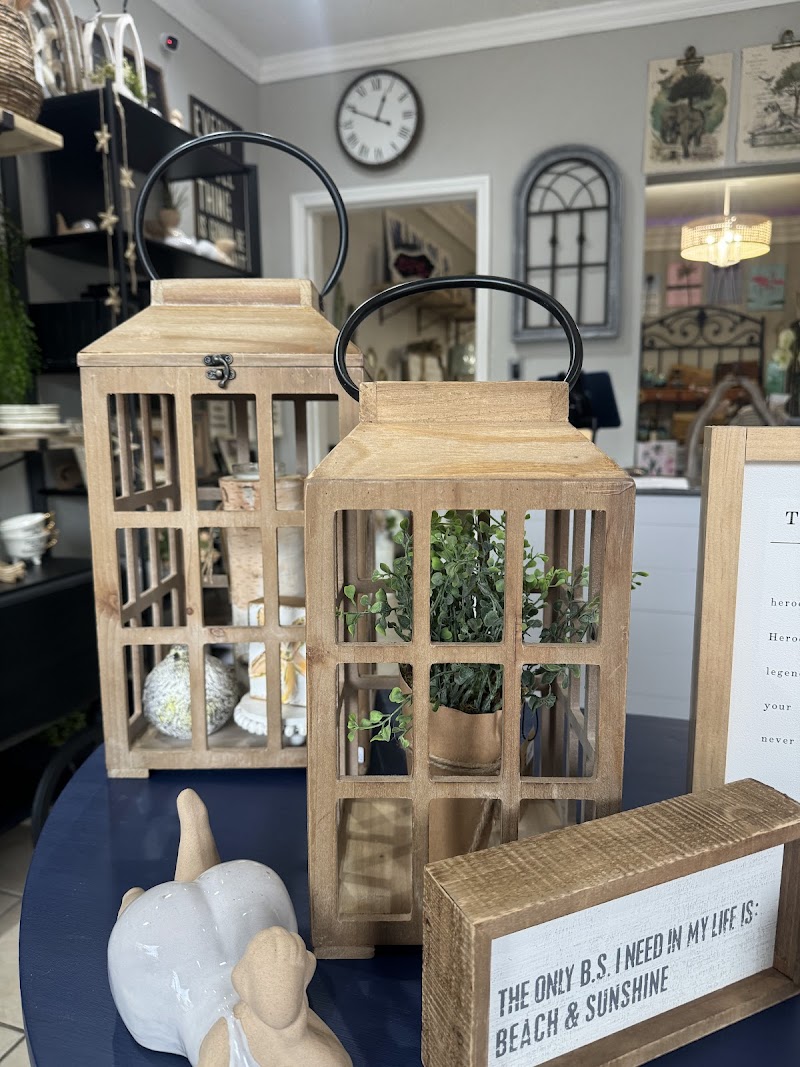 Maddylu's: Furniture, Home Decor, and Gifts photo 3