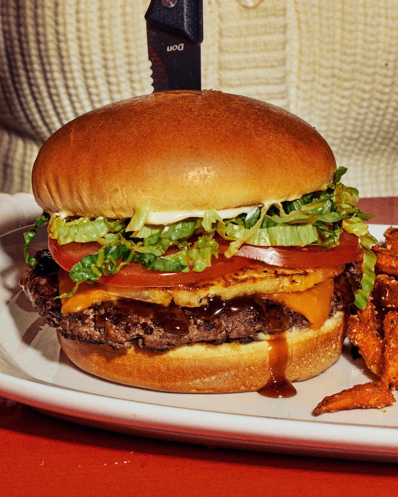 Red Robin Gourmet Burgers and Brews photo 3