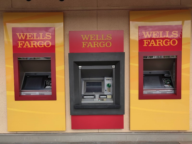 Wells Fargo ATM photo 4