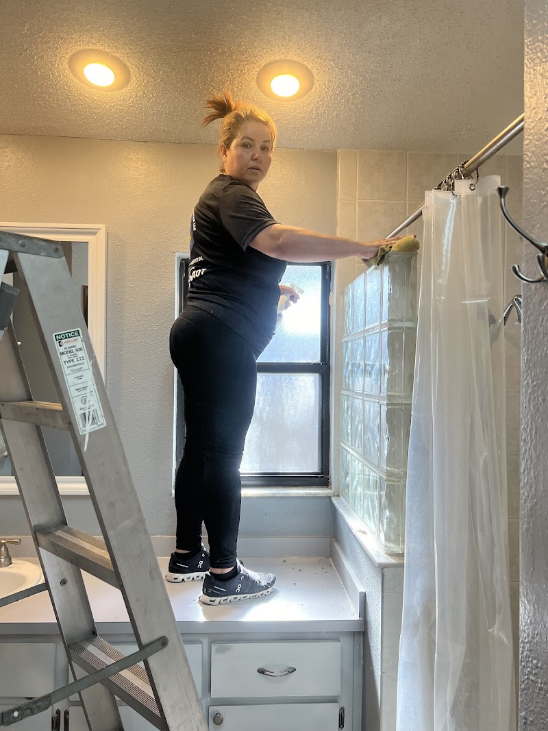 Fresh & Tidy Residential Services LLC photo 2