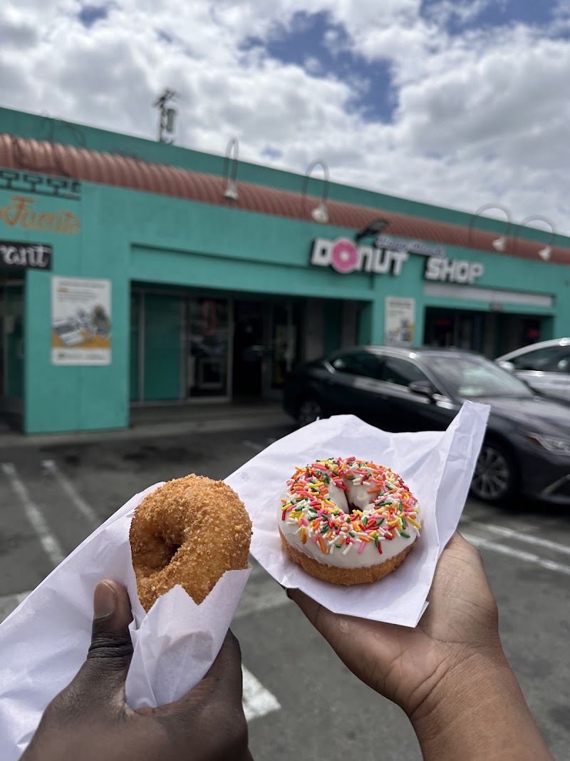 Long Beach Donut Shop photo 5