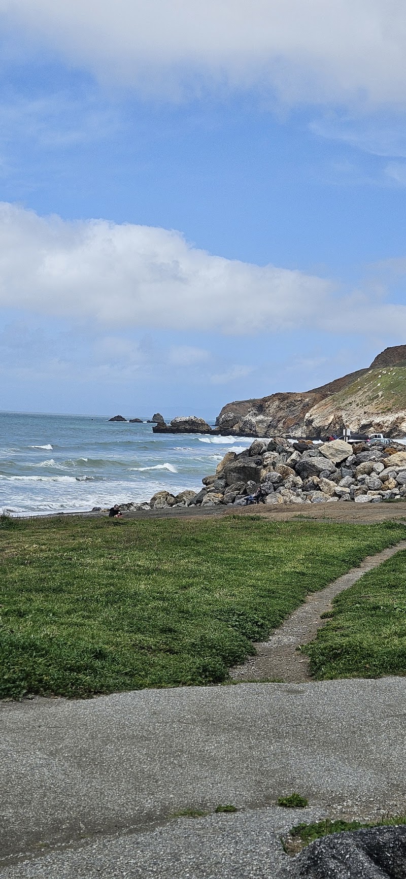 Rockaway Beach Parking photo 3