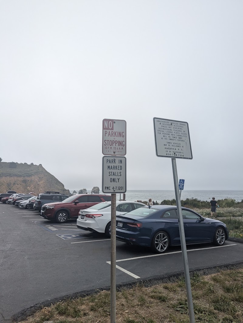 Rockaway Beach Parking photo 5