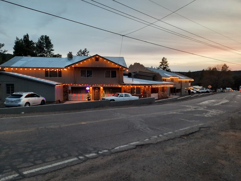 The Strawberry Lodge photo 3