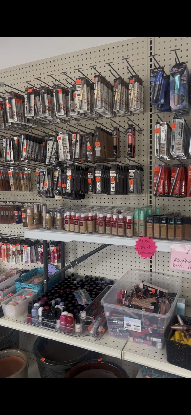 Pinecraft Discount Market photo 5