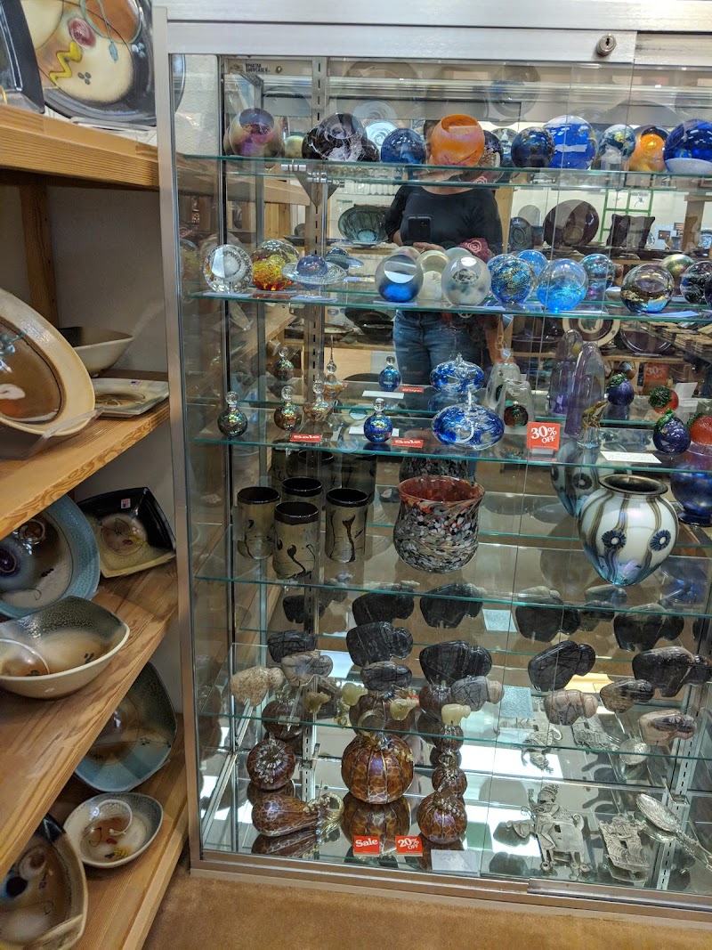 Rare Earth Gallery photo 5