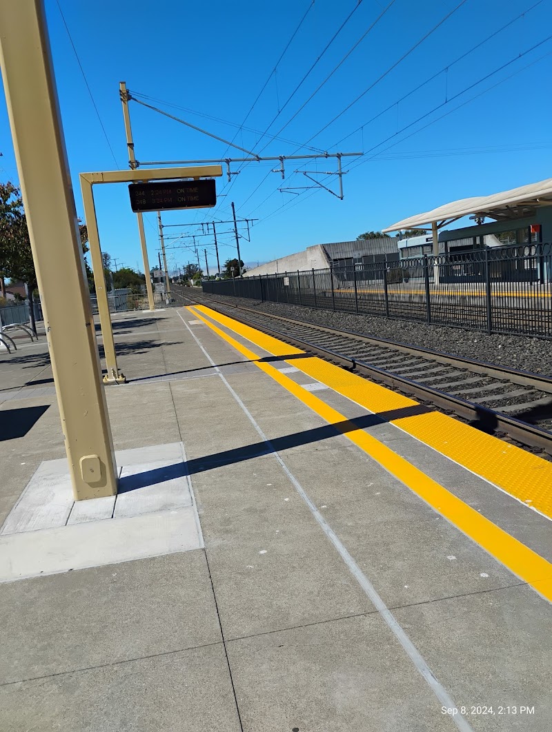 Caltrain Millbrae Circle photo 5