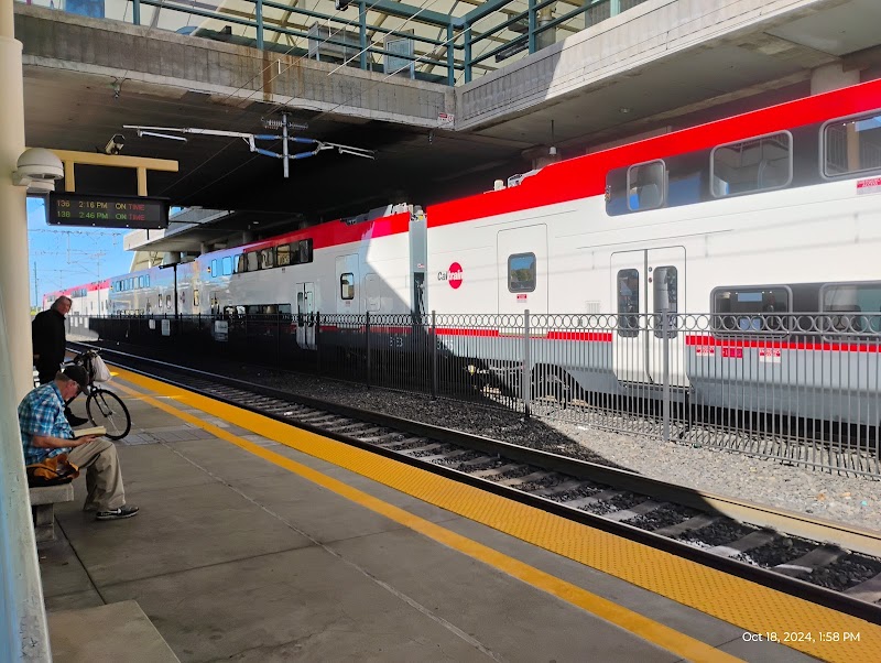 Caltrain Millbrae Circle photo 2