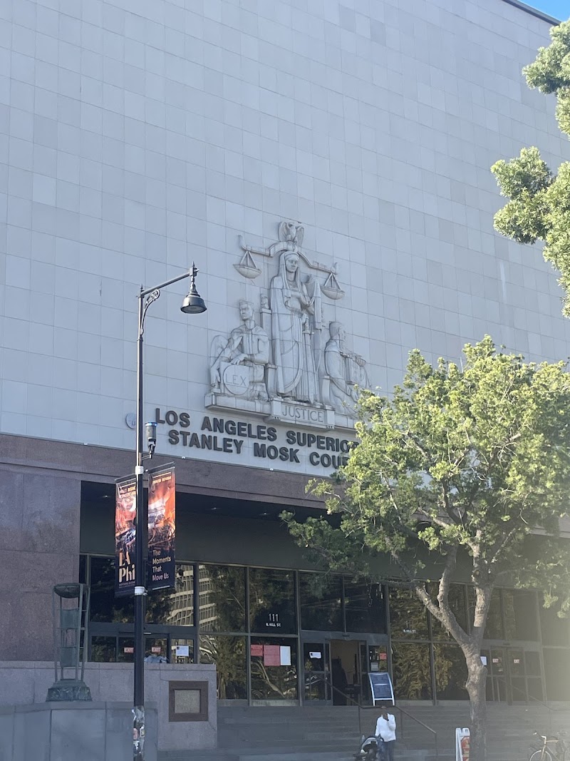 Metropolitan Courthouse photo 2