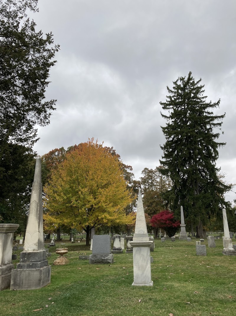 Oakridge Cemetery photo 4