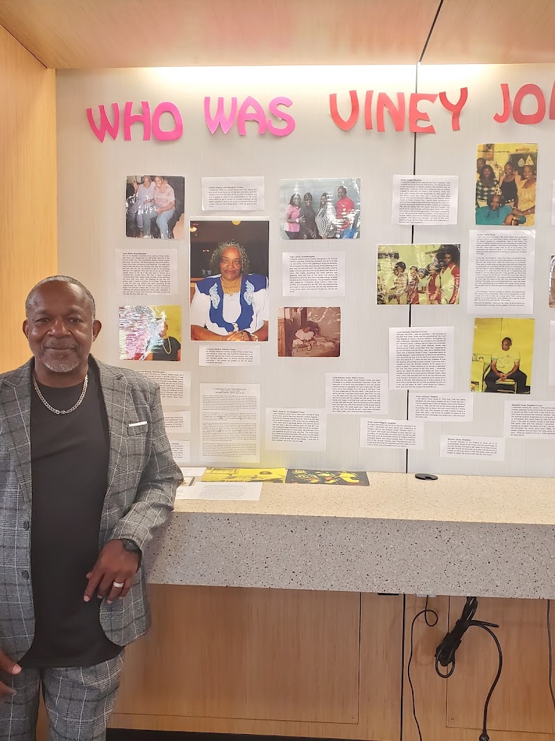 Florence Community Center and Viney Jones Library photo 5