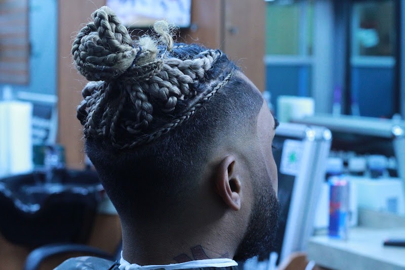 The Philly Lounge Barbershop photo 4