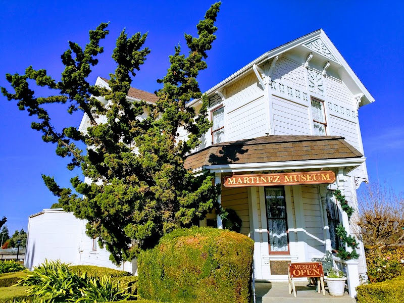 Martinez Historical Society Plaque: Hook Building circa 1927 photo 2