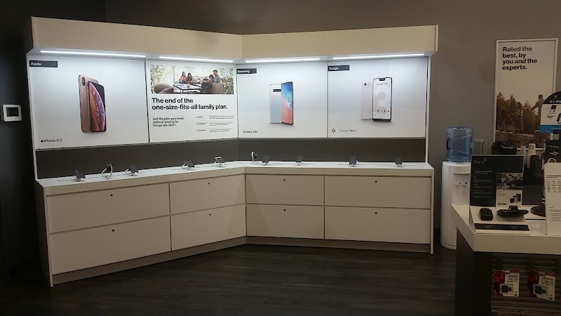 Verizon photo 3