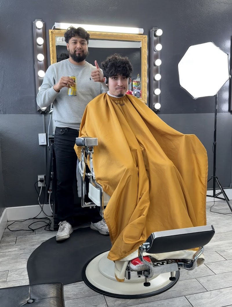 Authentic’s Barber Shop 2 Petaluma photo 4