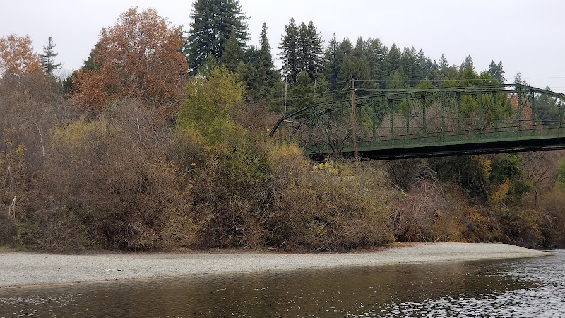 Photo of Guerneville Safeway