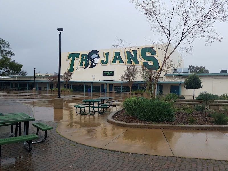 Castro Valley High School photo 4