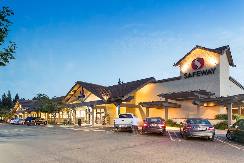 Photo of Alamo Plaza Shopping Center