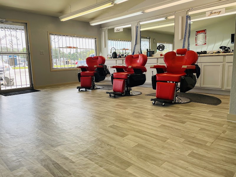 Family Barbers Gibsonton photo 2