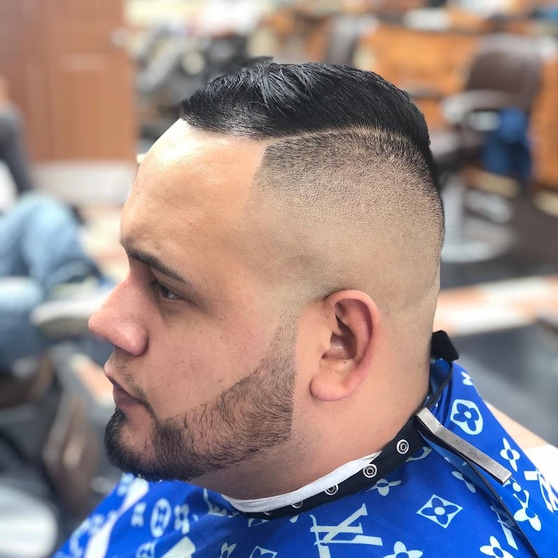 Family Barbers Gibsonton photo 3