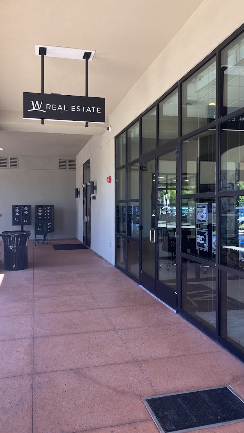 W Real Estate photo 3