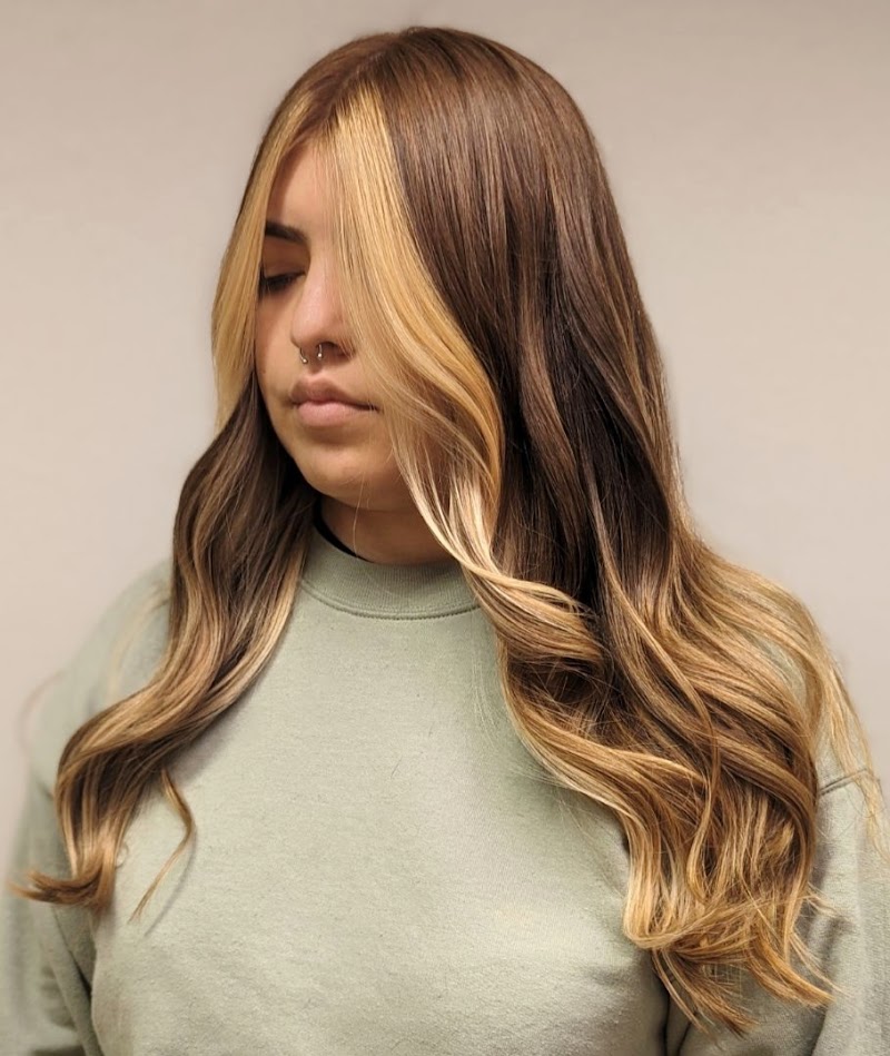 Vixen Hair Salon & Boutique photo 4
