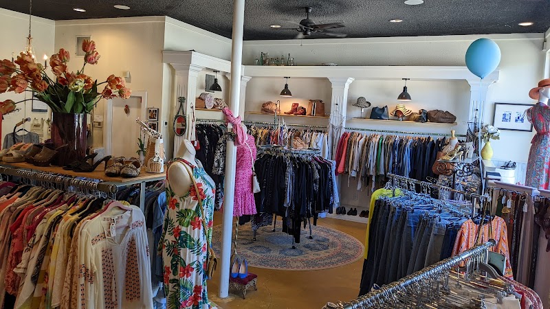 Stella's Consignment photo 5