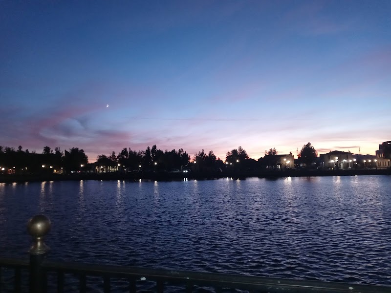 Marina Center photo 3