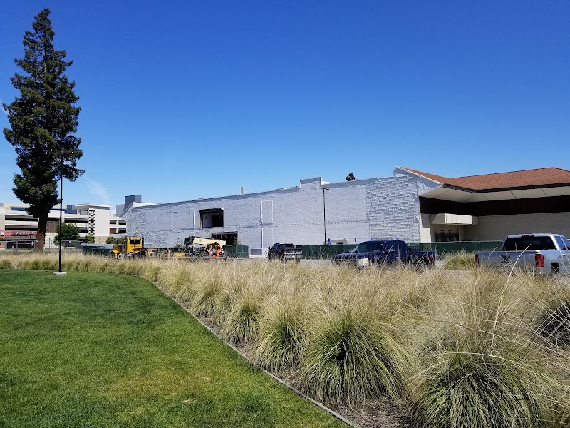 Photo of Cityline Redwood Square