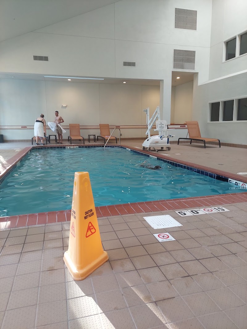 Courtyard by Marriott San Mateo Foster City photo 3
