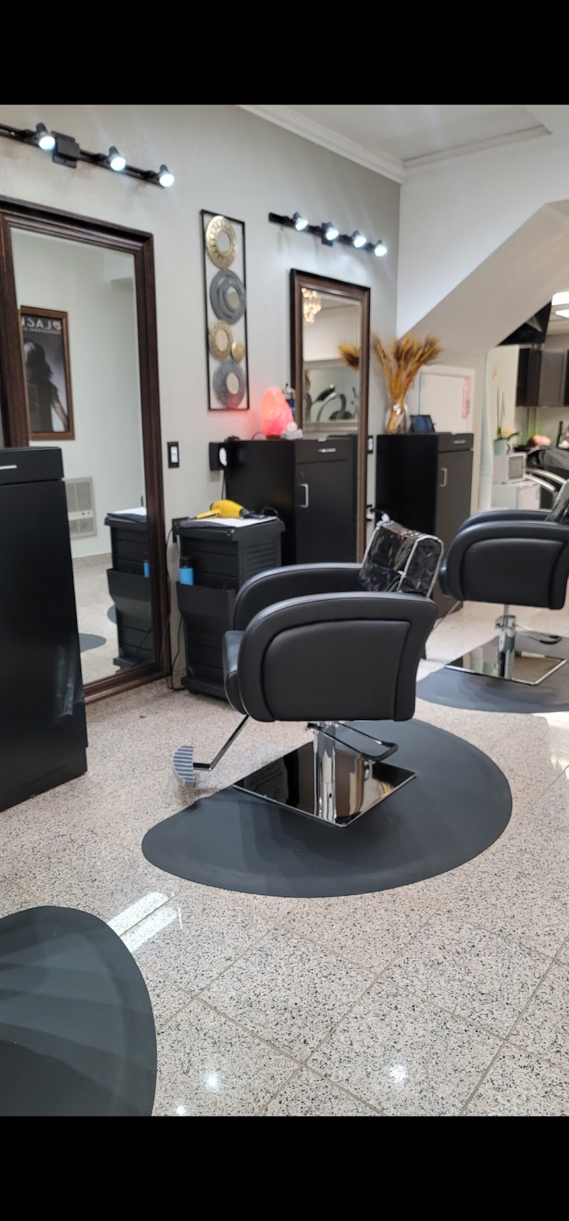 Majestic Salon photo 2