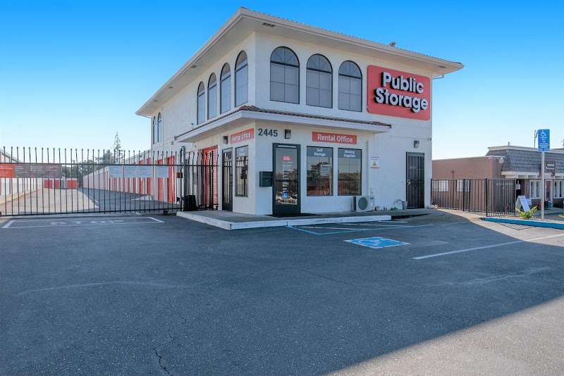 Public Storage photo 2