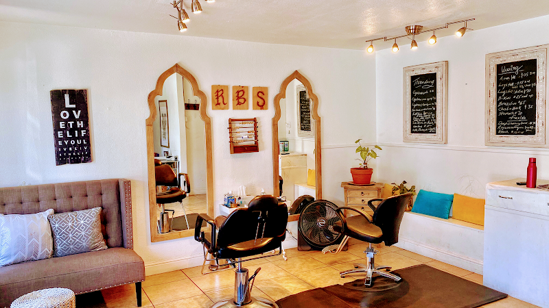 Photo of R B's Threading Studio