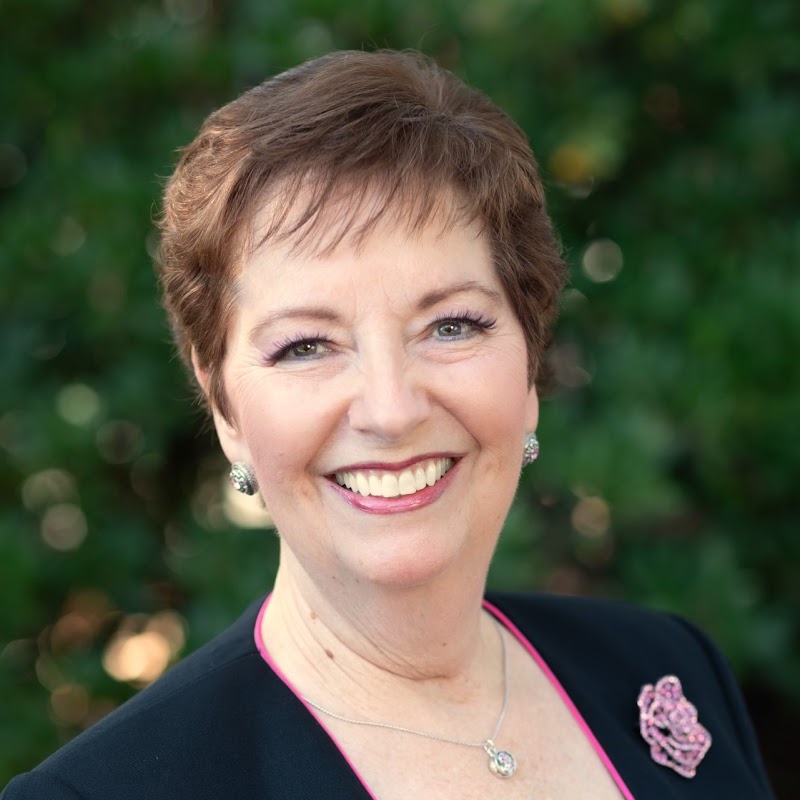Photo of Diana Dufur, REALTOR | Dufur Mayer Group