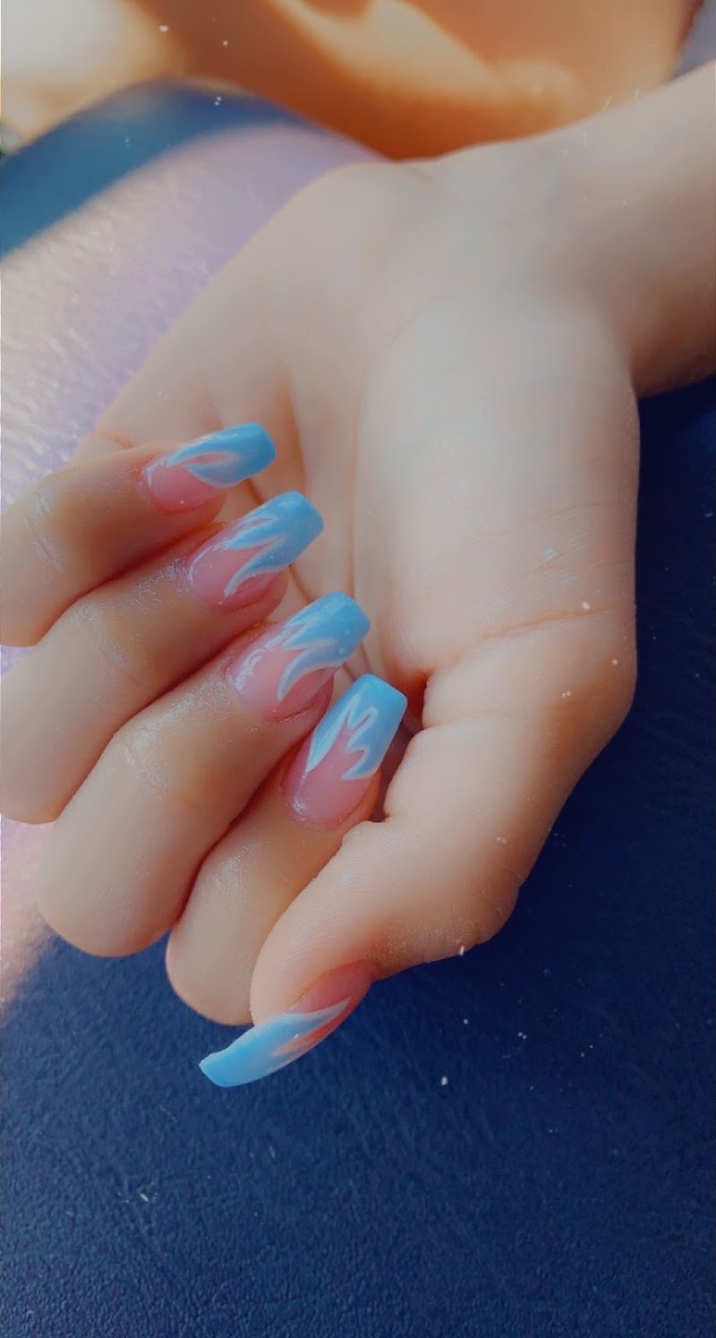 M T Nail Salon photo 5