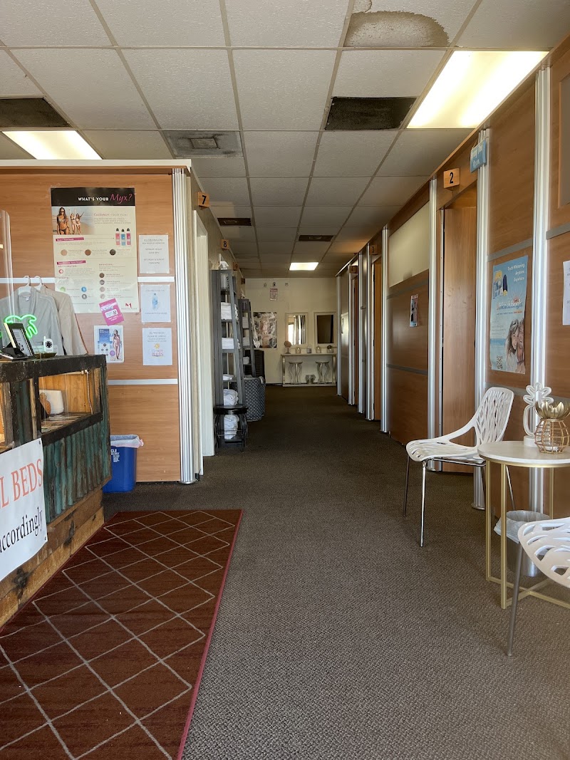 R U TAN Pavilions - No Appointment Needed photo 5
