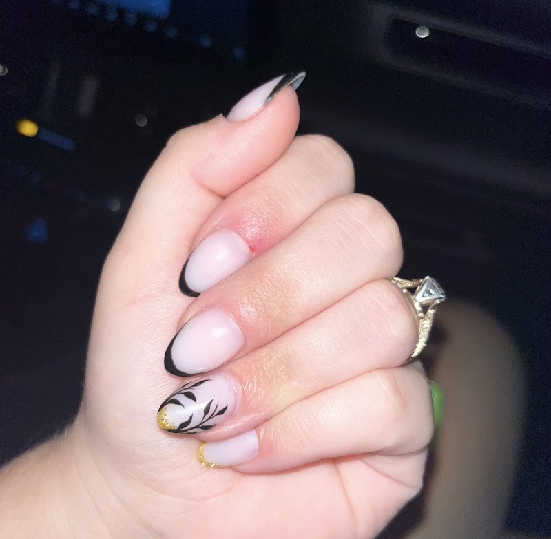 Photo of iHappy Nails