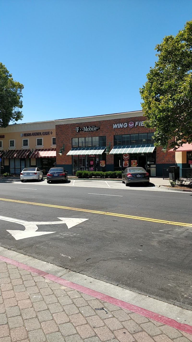 T-Mobile Authorized Retailer photo 5