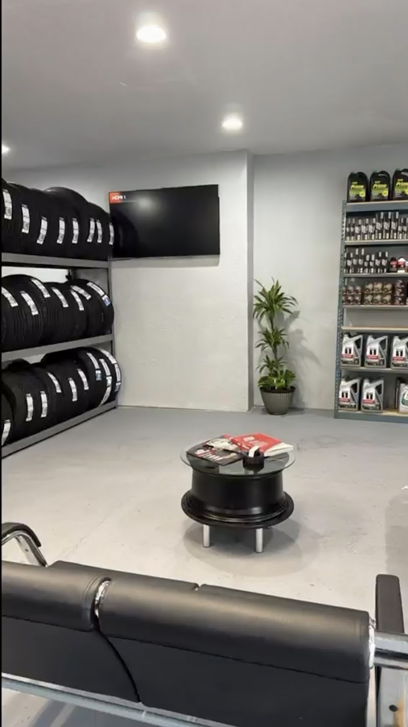 Bay Brothers Tire & Auto photo 3