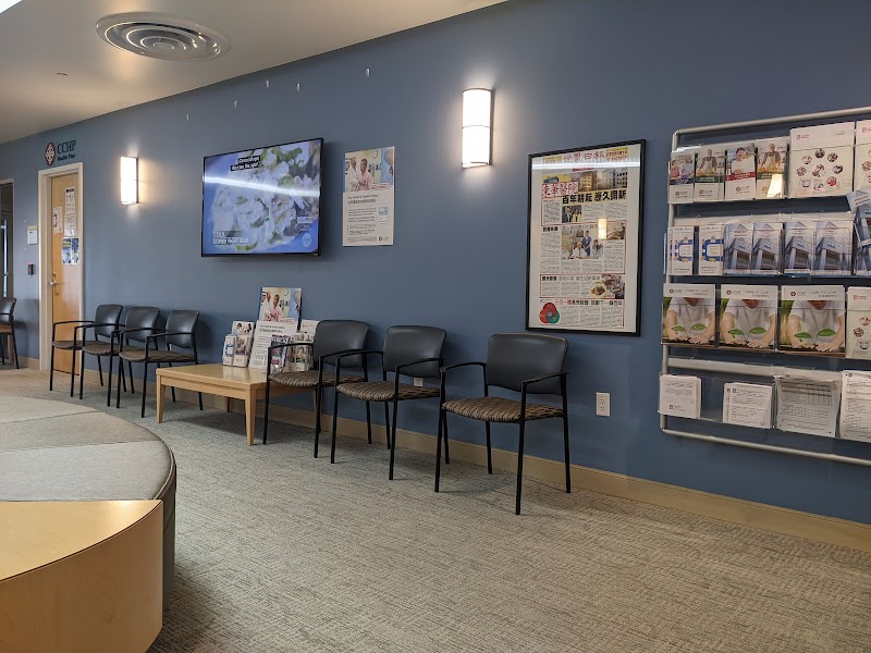 Chinese Hospital Outpatient Center photo 3