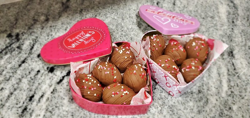 Karamelado Cakes & Pastries, LLC photo 2