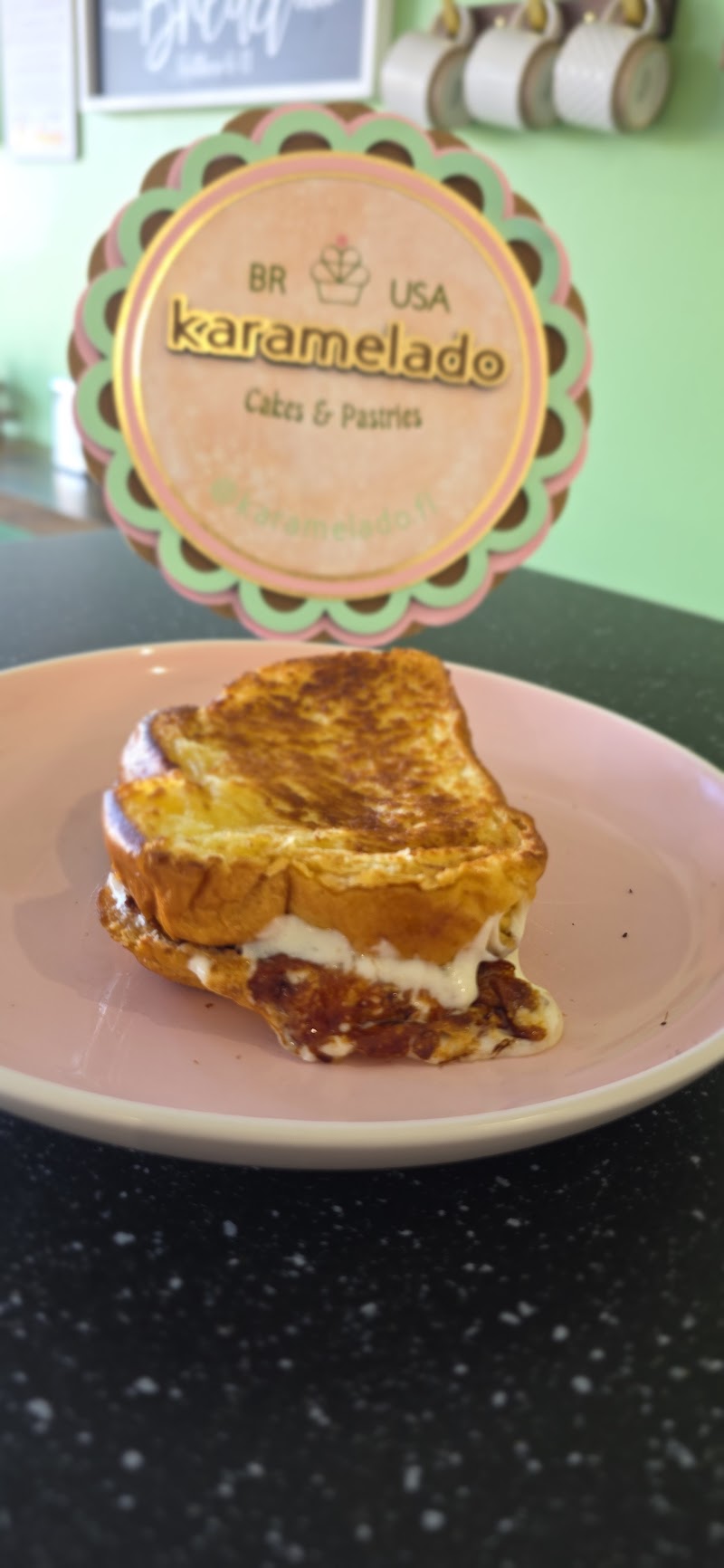 Karamelado Cakes & Pastries, LLC photo 3