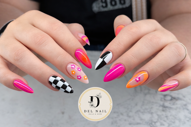 DEL NAIL SPA photo 3