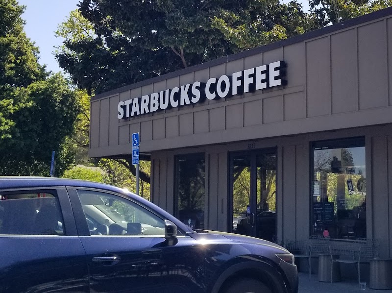 Starbucks Coffee Company photo 4